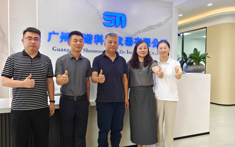 廣州首諾吳總與張?jiān)洪L(zhǎng)一行合照